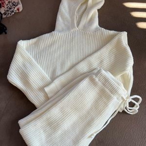 Two piece white lounge set